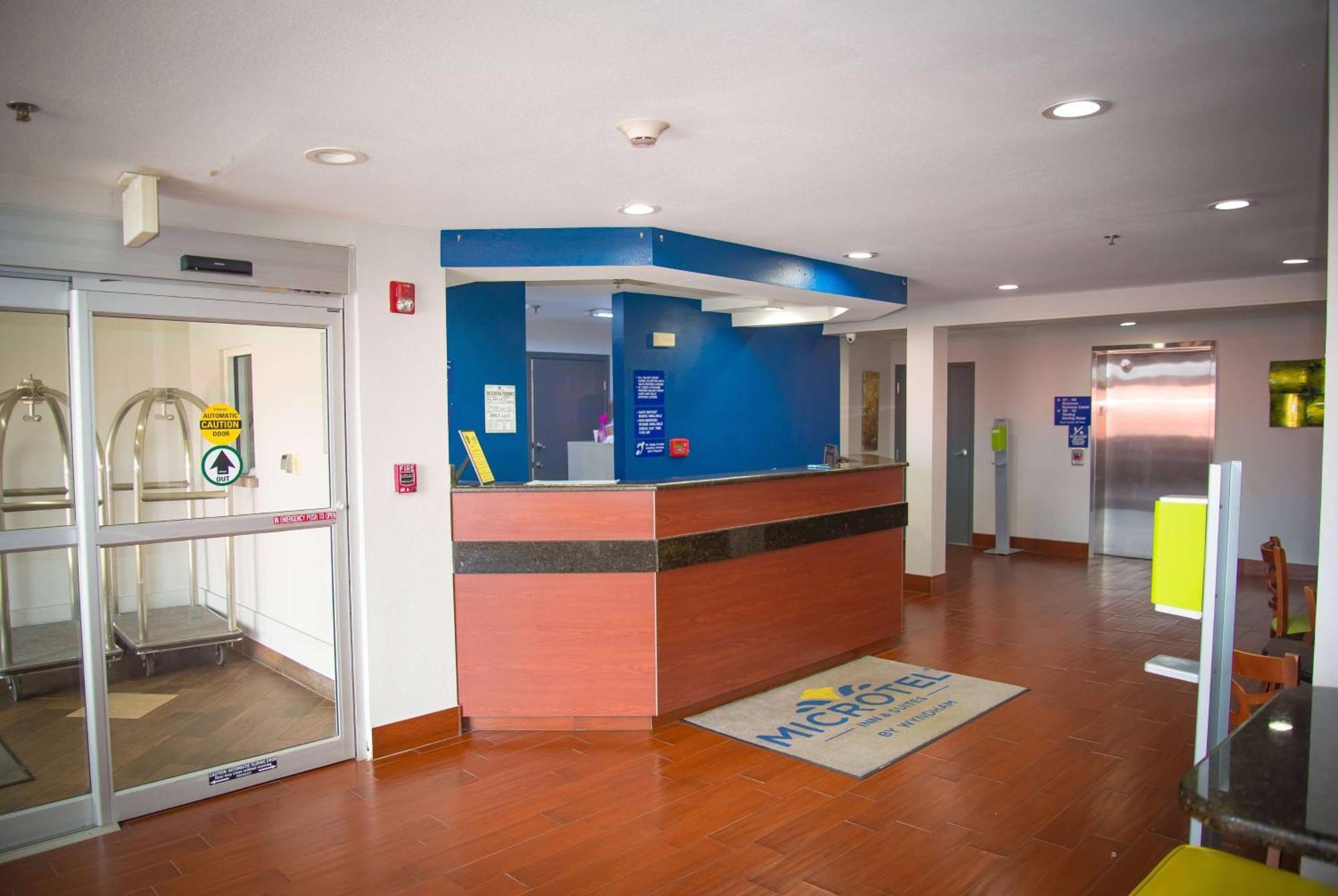Microtel Inn & Suites By Wyndham Daphne Exteriér fotografie
