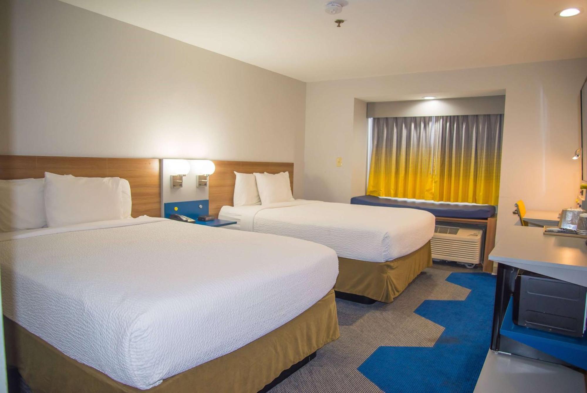 Microtel Inn & Suites By Wyndham Daphne Exteriér fotografie